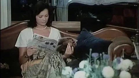 Blanche fesse et les 7 mains (1981) (Better Quality)