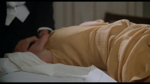 Dracula Sucks (1978) (FullHDRip)