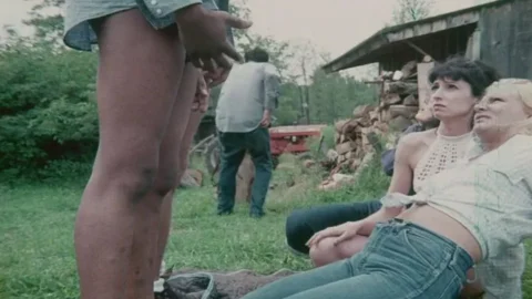 The Farmer’s Daughters (1976)
