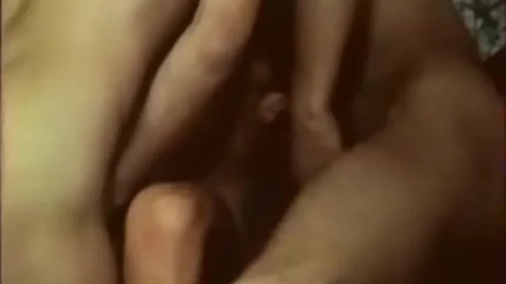 Anna cuisses entrouvertes (1979) (Better Quality)